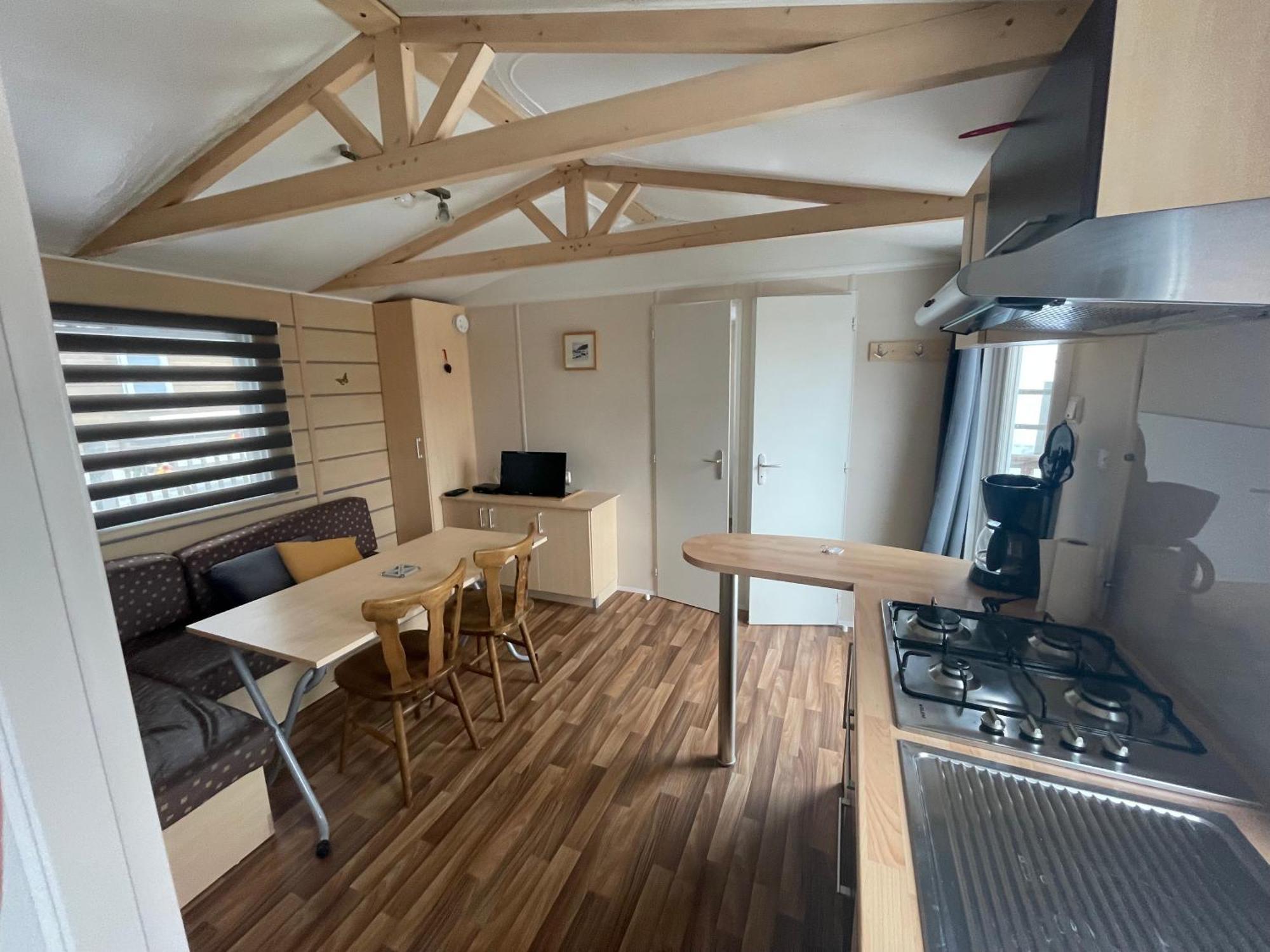Camping Le Miroir Les Hopitaux-Neufs Chambre photo